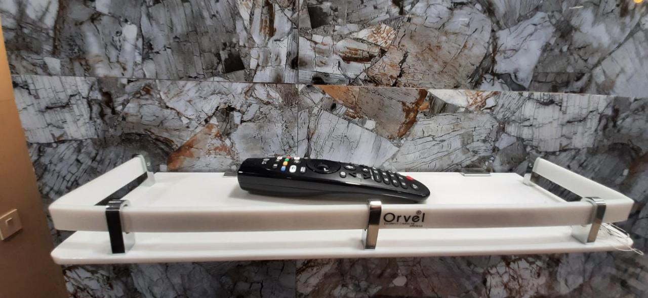 Aggarwal Luxury Room With Private Kitchen Washroom And Balcony Along With Fridge, Ac, Android Tv, Wifi In Main Lajpat Nagar Nova Deli Exterior foto
