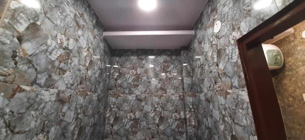 Aggarwal Luxury Room With Private Kitchen Washroom And Balcony Along With Fridge, Ac, Android Tv, Wifi In Main Lajpat Nagar Nova Deli Exterior foto